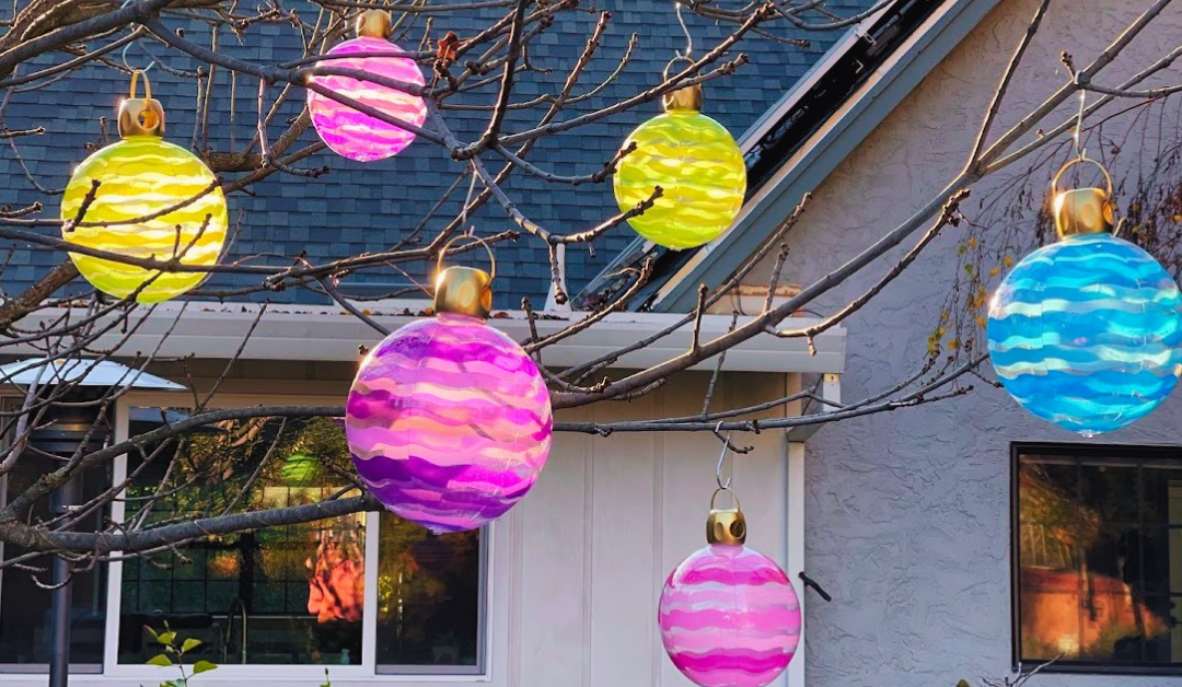 DIY Inflatable Outdoor Christmas Ornaments