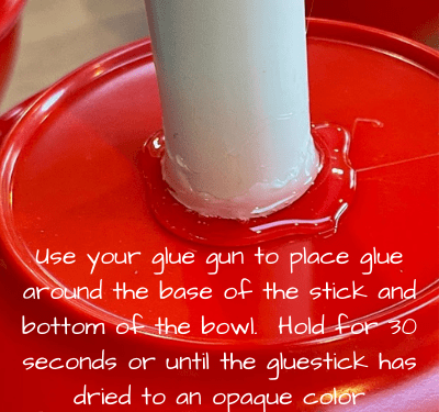 Add the glue to the rim of one bowl (5)